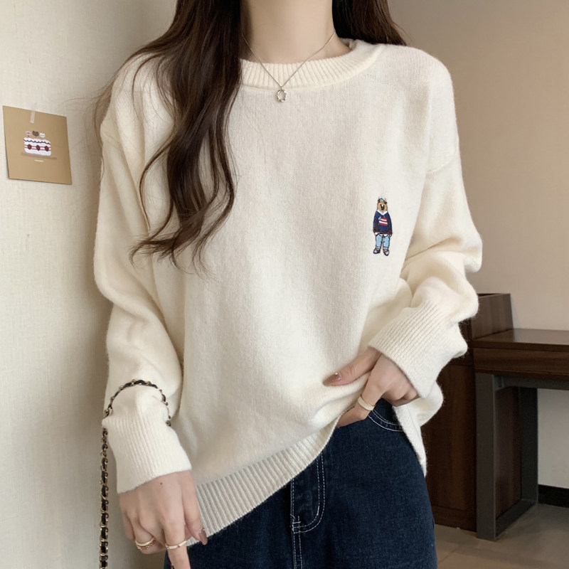 オーバーサイズTシャツ くまワンポイント刺繍ゆったりニットトップス