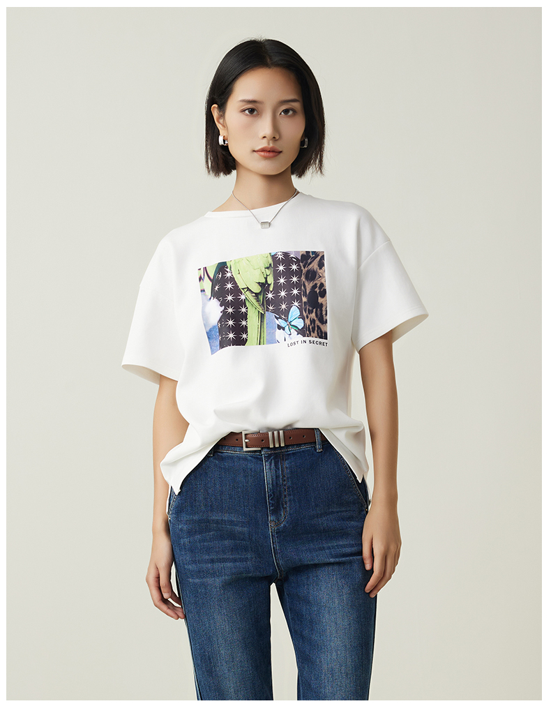 オーバーサイズTシャツ 秘密の蝶々 アートプリント ゆったりシャツ
