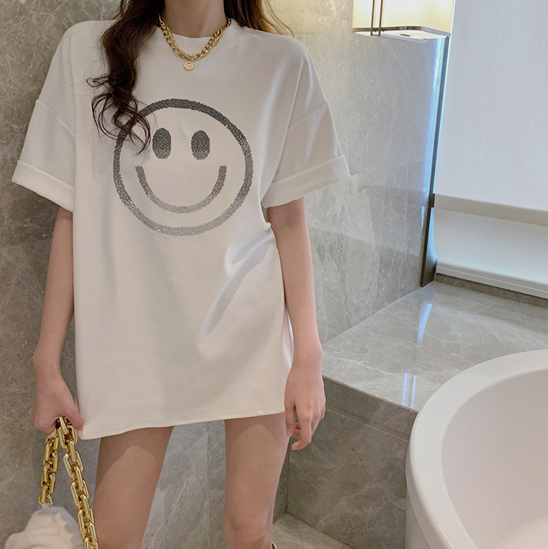 オーバーサイズTシャツ にこにこ笑顔のゆるふわワイドシルエット