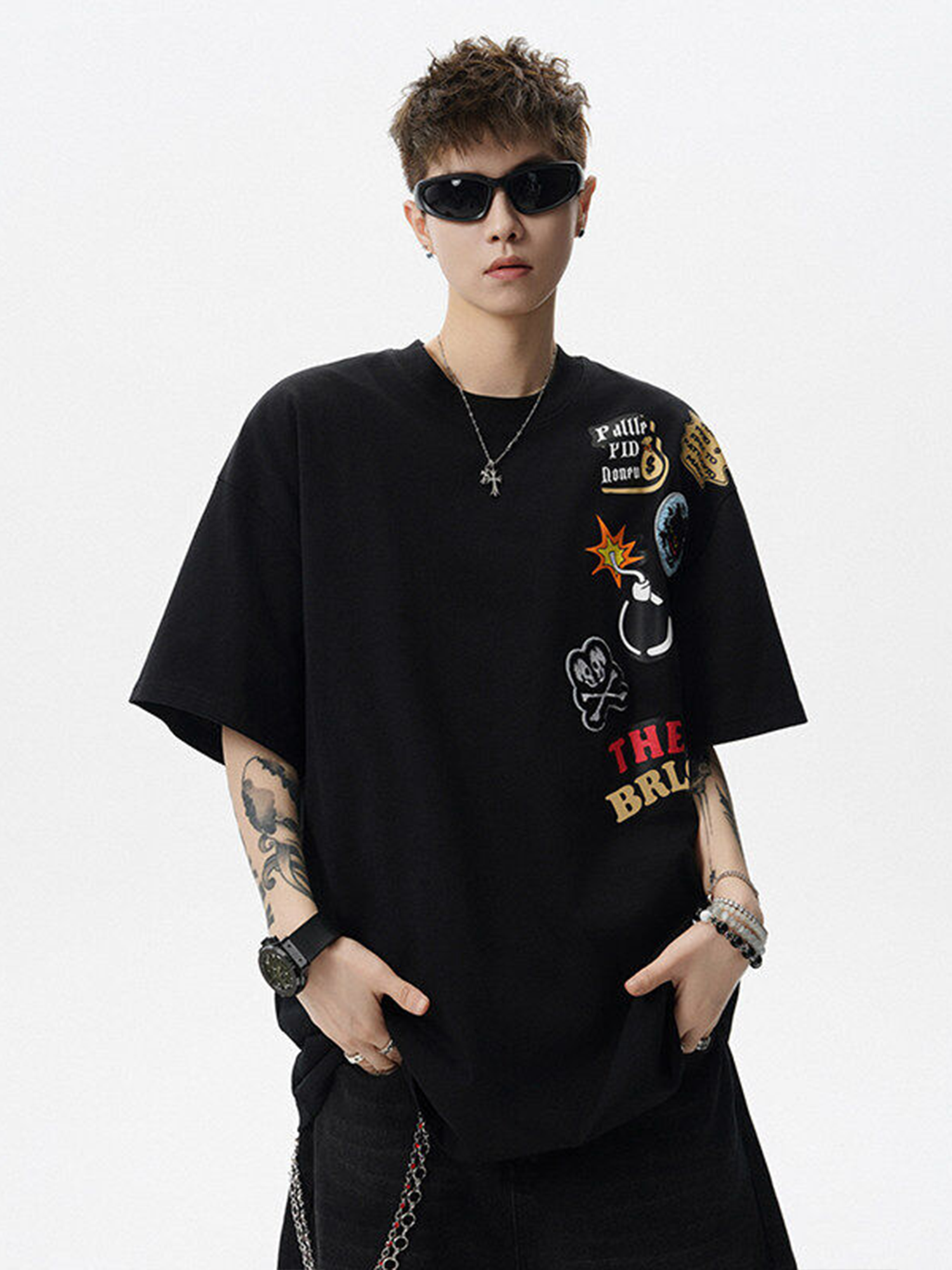 オーバーサイズTシャツ ストリートワッペン装飾ビッグシルエット