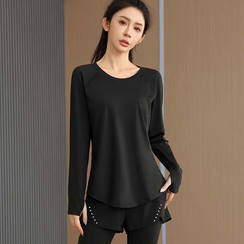 オーバーサイズTシャツ なめらか素材ゆったりセットアップ