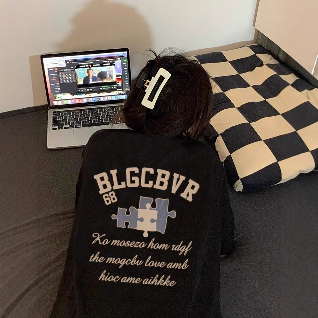 オーバーサイズTシャツ パズルモチーフ ゆったり半袖シャツ