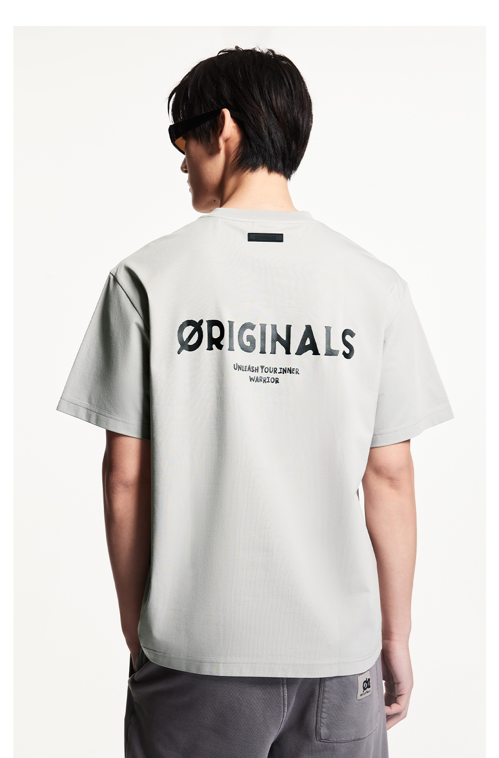 オーバーサイズTシャツ シンプル刺繍入りゆったり半袖