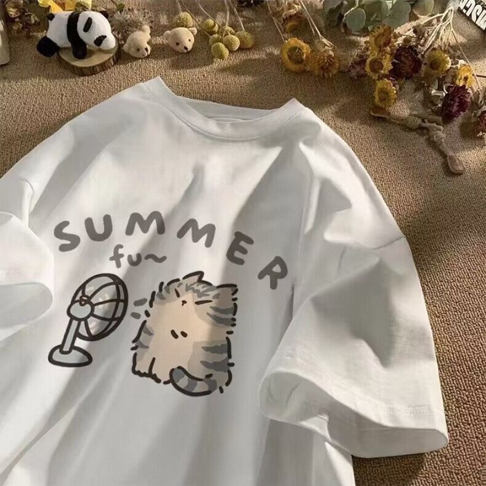 オーバーサイズTシャツ 夏を楽しむハリネズミのゆったり服