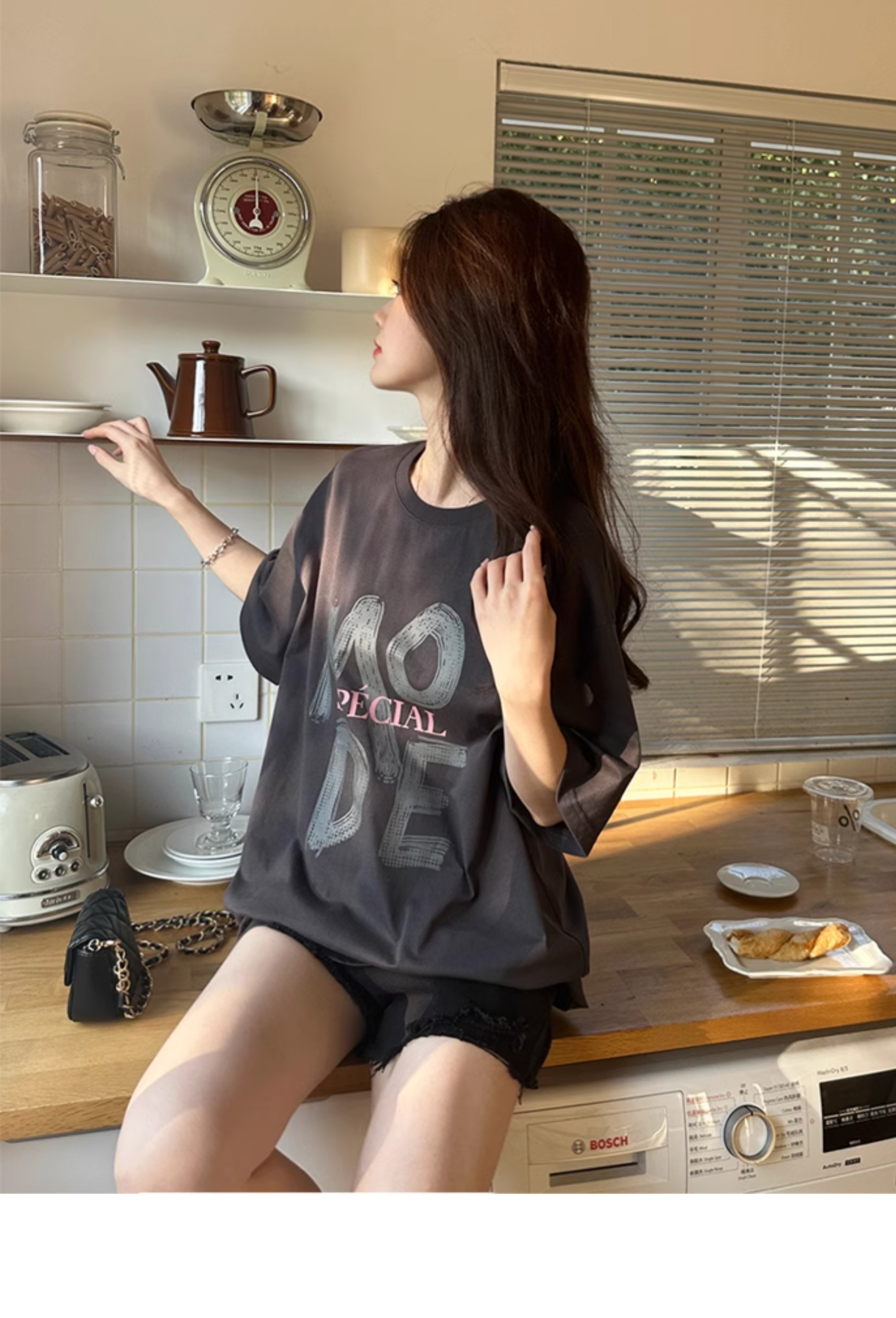 オーバーサイズTシャツ 特別なモードプリント ゆったりティー
