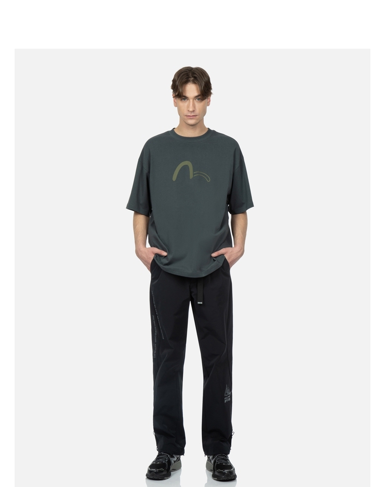 オーバーサイズTシャツ 波形ロゴ 落ち着きのあるゆとりシャツ