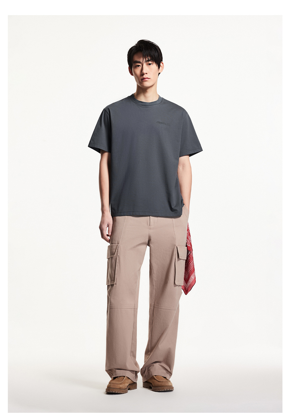 オーバーサイズTシャツ シンプル刺繍入りゆったり半袖