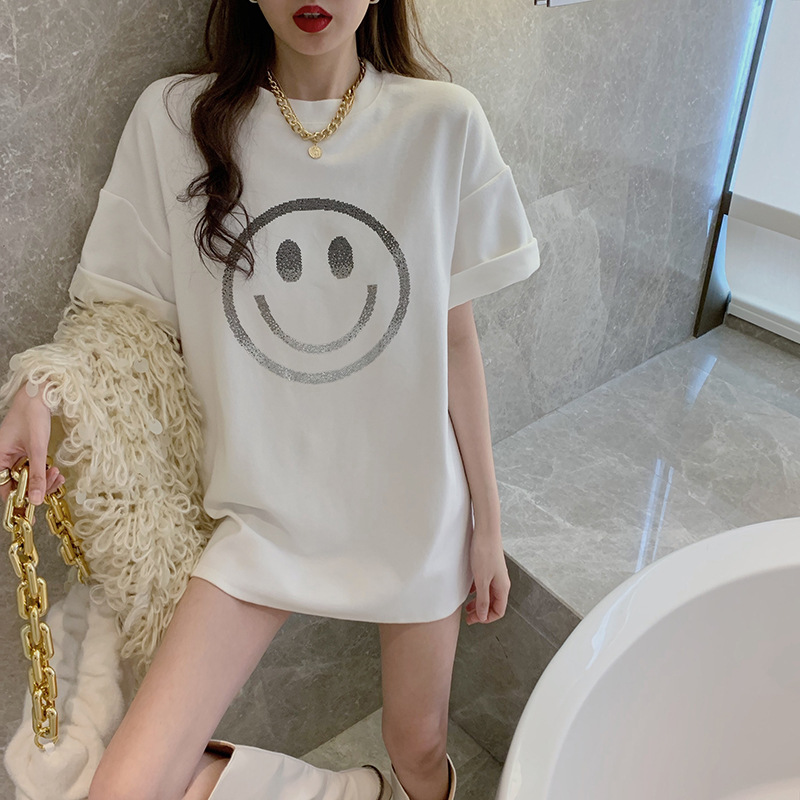 オーバーサイズTシャツ にこにこ笑顔のゆるふわワイドシルエット