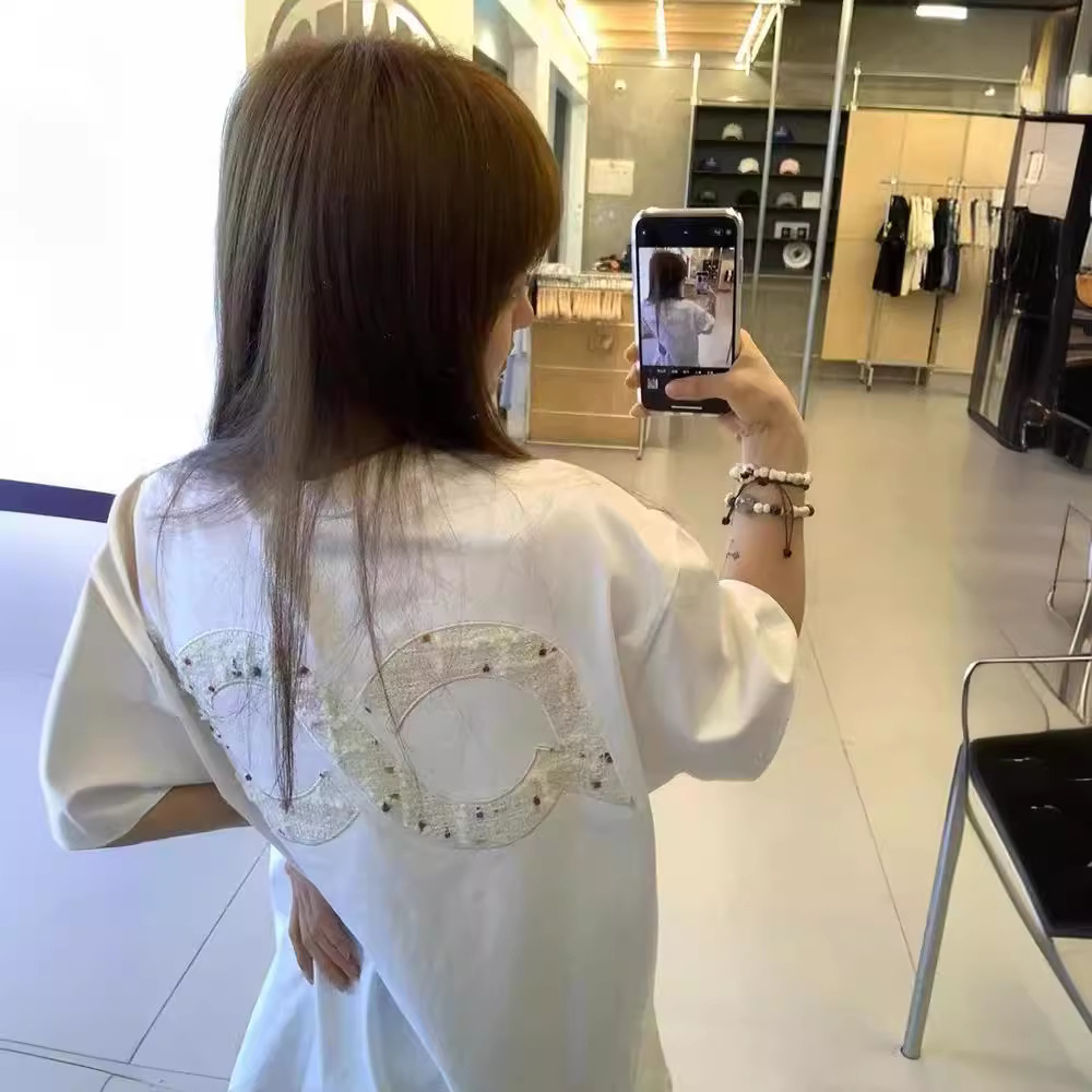 オーバーサイズTシャツ キラメキ刺繍ゆるシルエット半袖