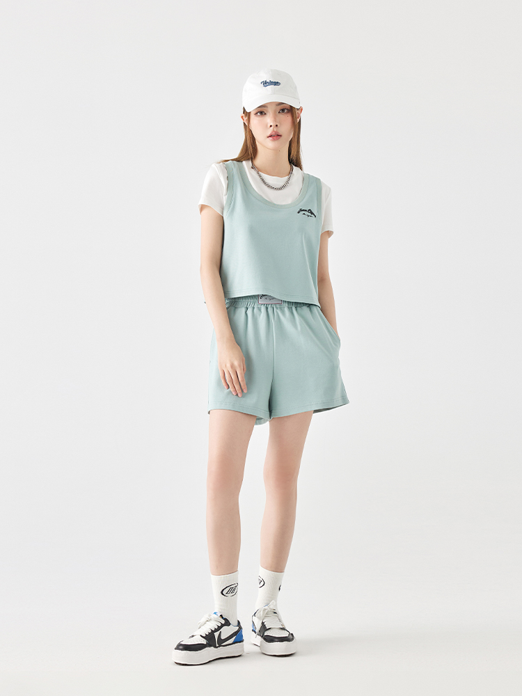 オーバーサイズTシャツ 重ね着風ベスト＆ショートパンツセット
