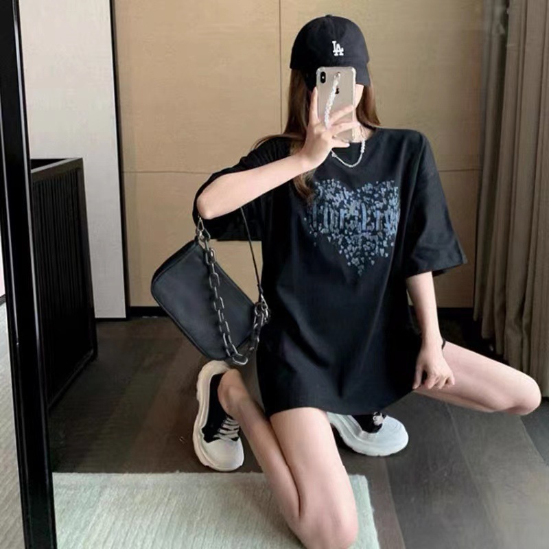 オーバーサイズTシャツ きらめく粒模様ゆったりトップス