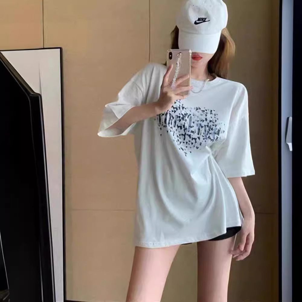 オーバーサイズTシャツ きらめく粒模様ゆったりトップス