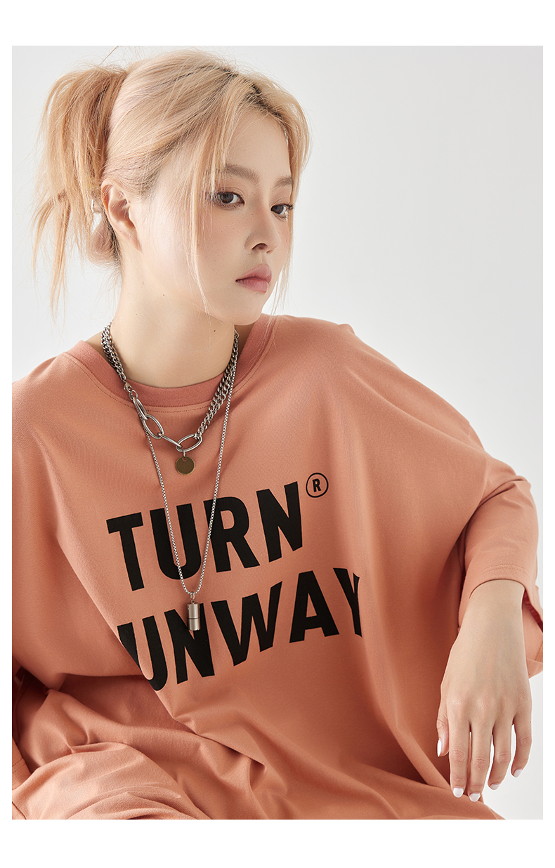 オーバーサイズTシャツ ロゴデザイン ゆったりミニワンピース