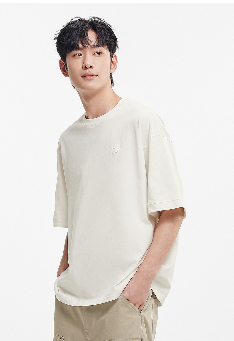 オーバーサイズTシャツ シンプル刺繍入りゆったり半袖カットソー