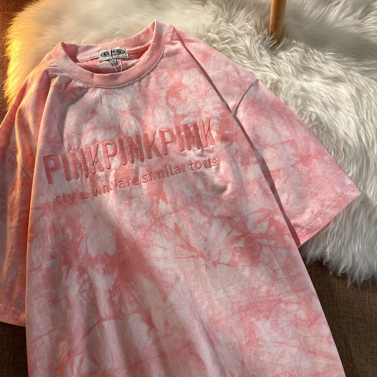 オーバーサイズTシャツ 絞り染めロゴデザインゆったりシャツ