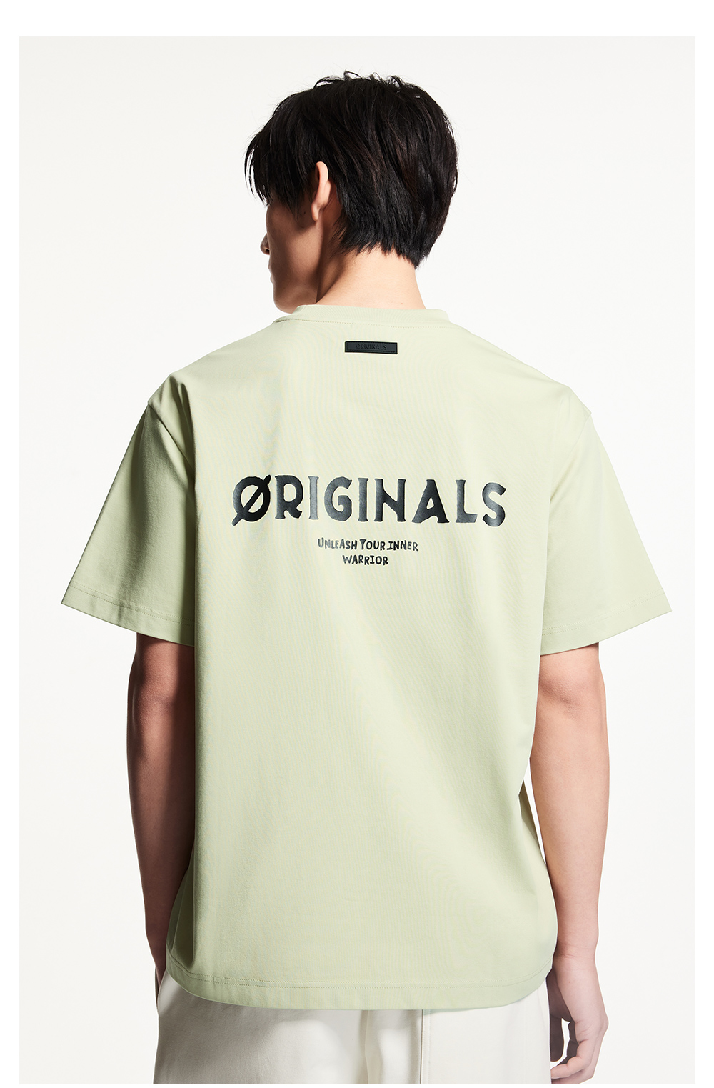 オーバーサイズTシャツ シンプル刺繍入りゆったり半袖