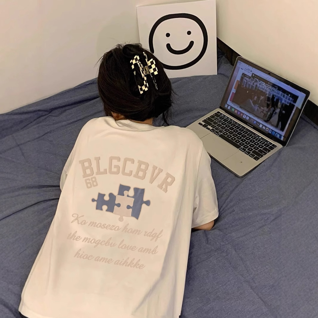 オーバーサイズTシャツ パズルモチーフ ゆったり半袖シャツ