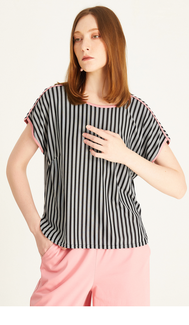 オーバーサイズTシャツ 縦縞デザイン ゆったり半袖プルオーバー