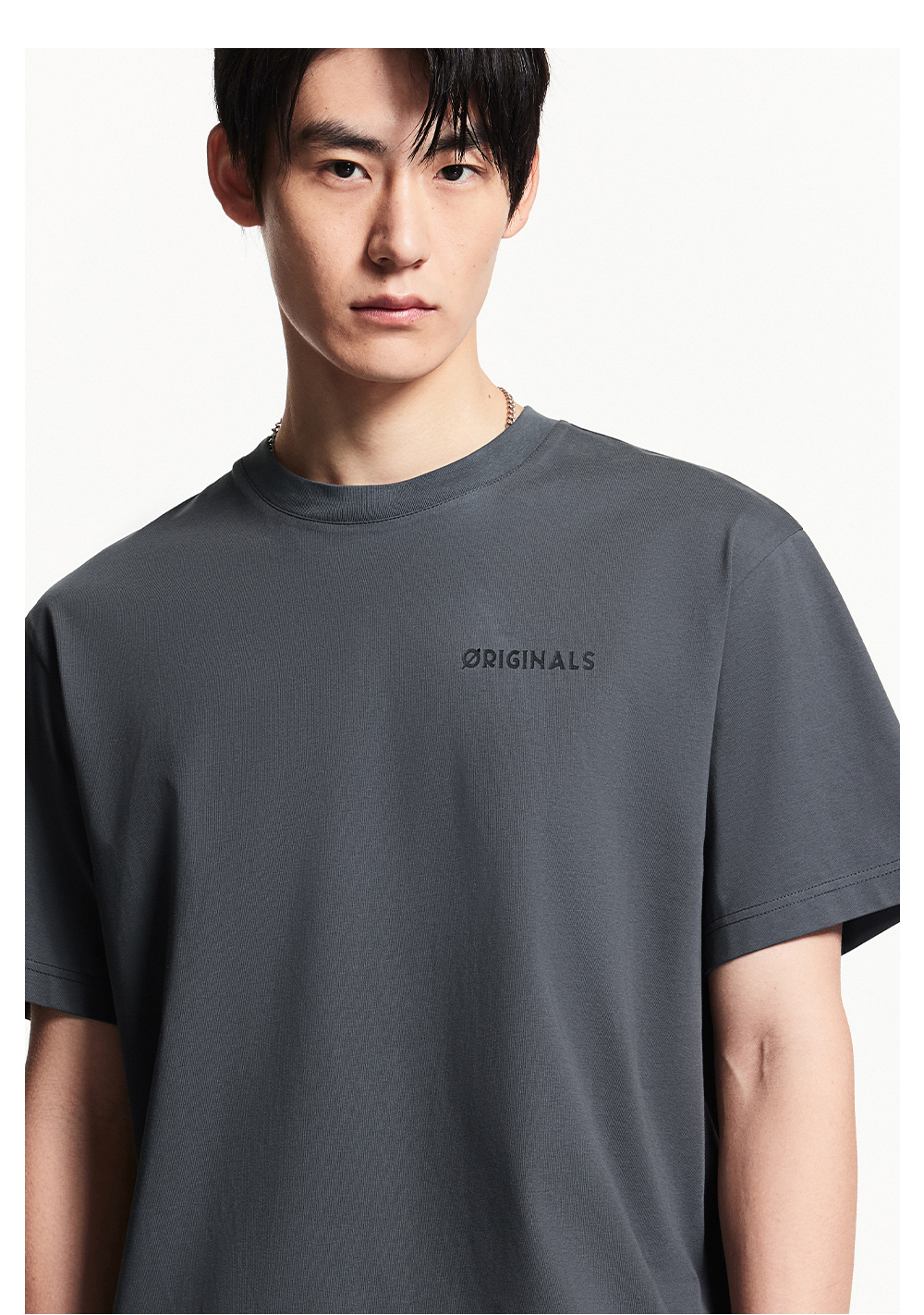 オーバーサイズTシャツ シンプル刺繍入りゆったり半袖