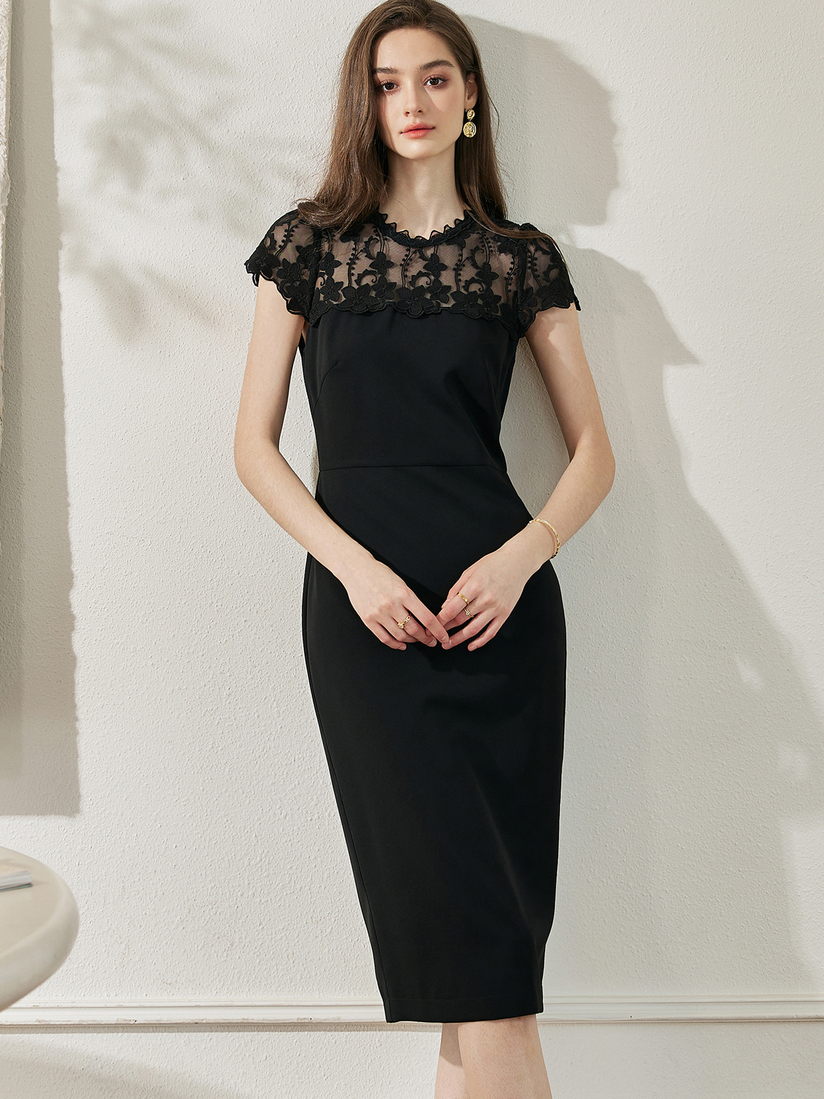 ロングワンピース レース 花刺繍レース切替ロングワンピース