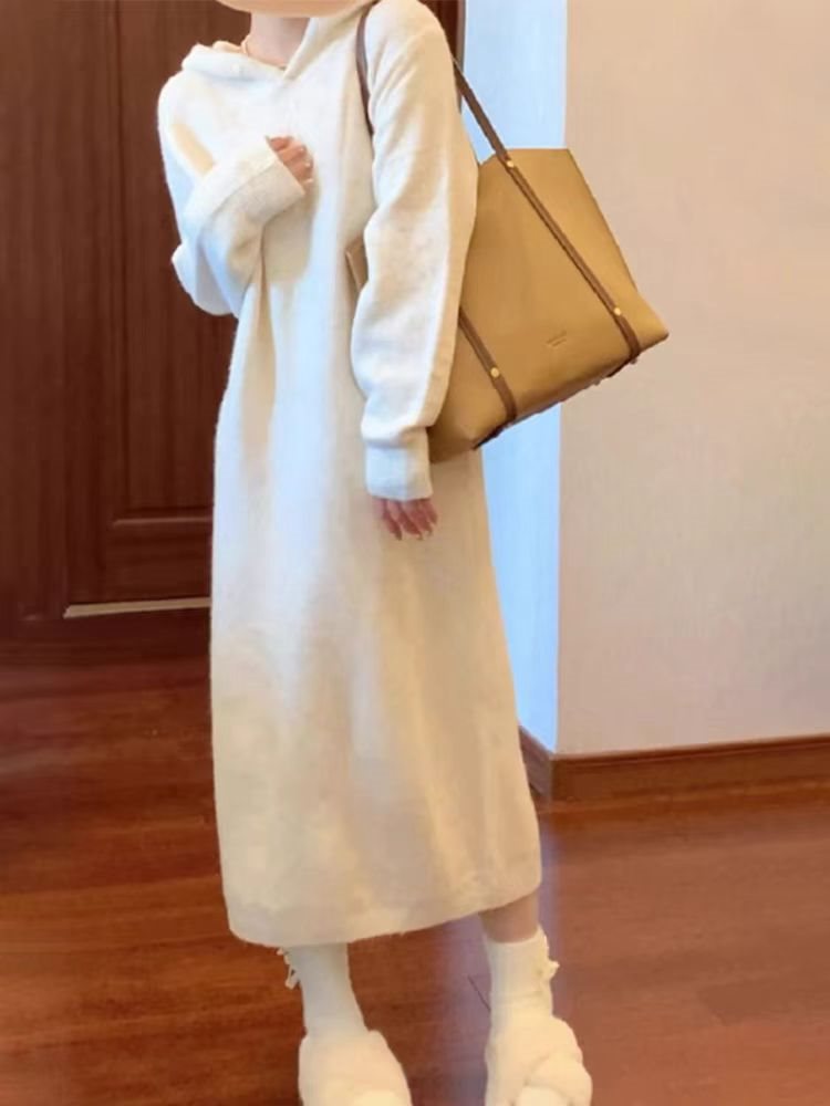 ロングワンピース ふわもこフーディーニットワンピース