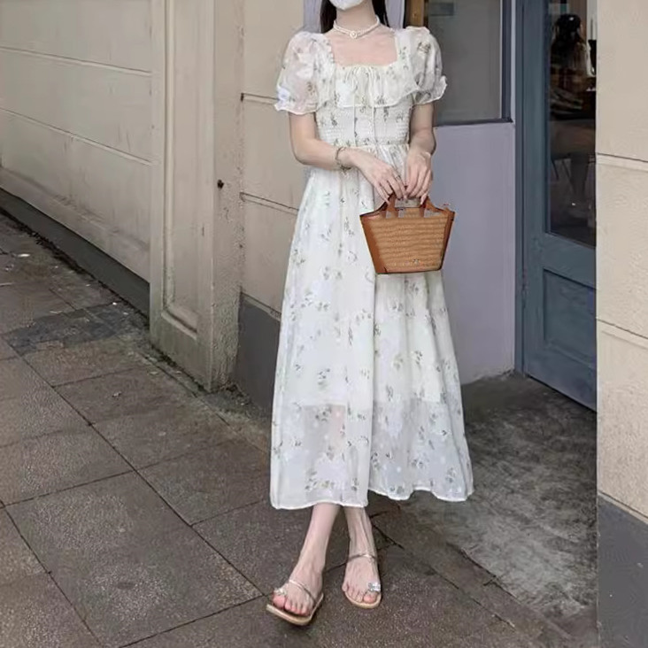 花柄フリル半袖ロングワンピース 体型カバー透け感