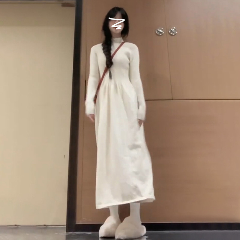 タートルネック ふわり優美タートルネックワンピース