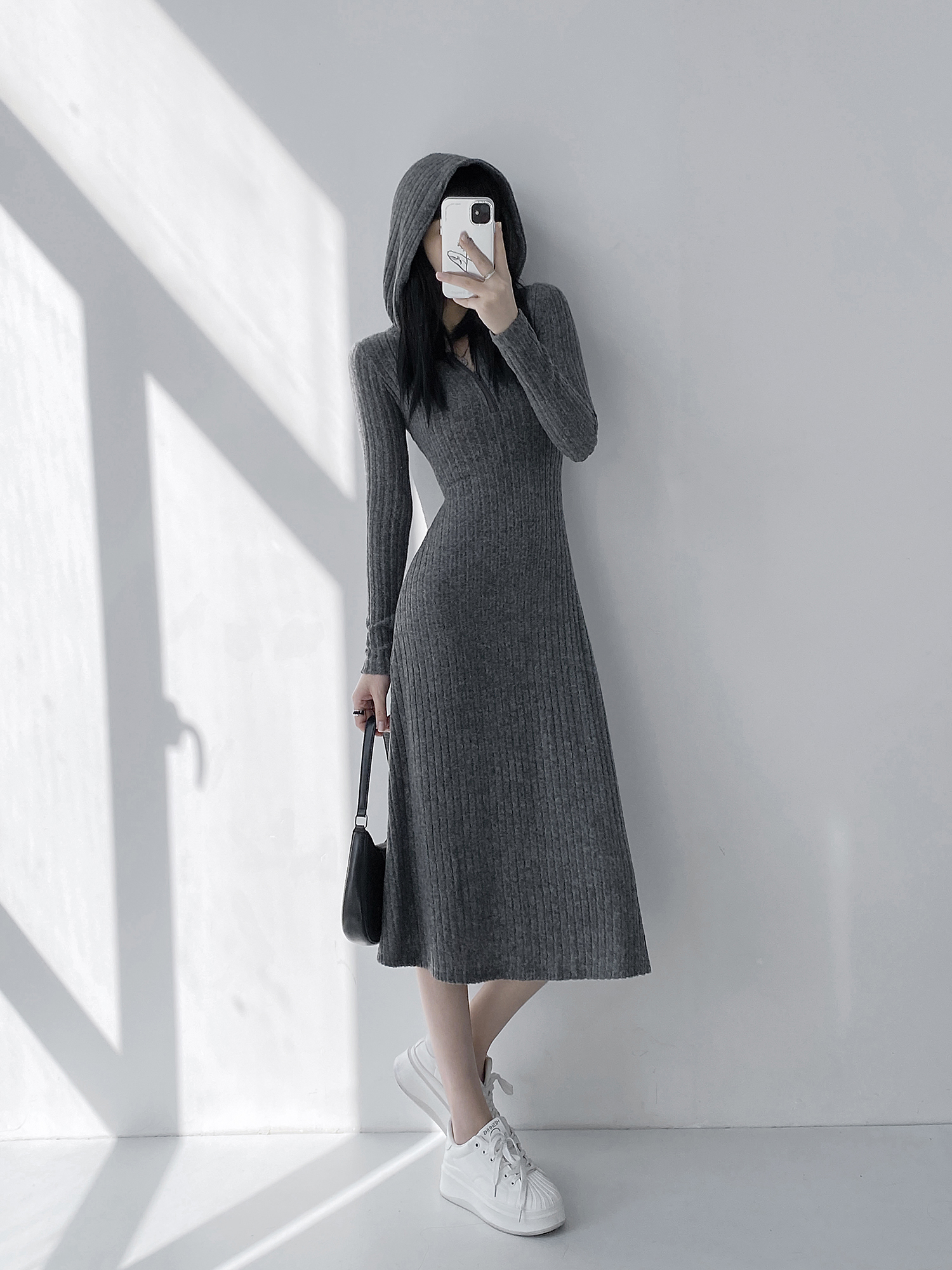 ロングワンピース リブ編み襟付きニットワンピース