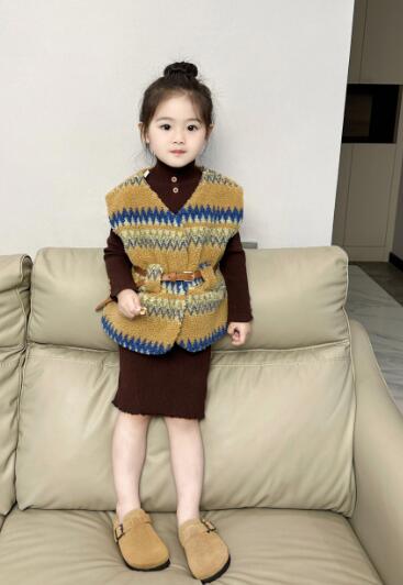キッズ秋冬新作ニットベスト付きロングワンピース二点組