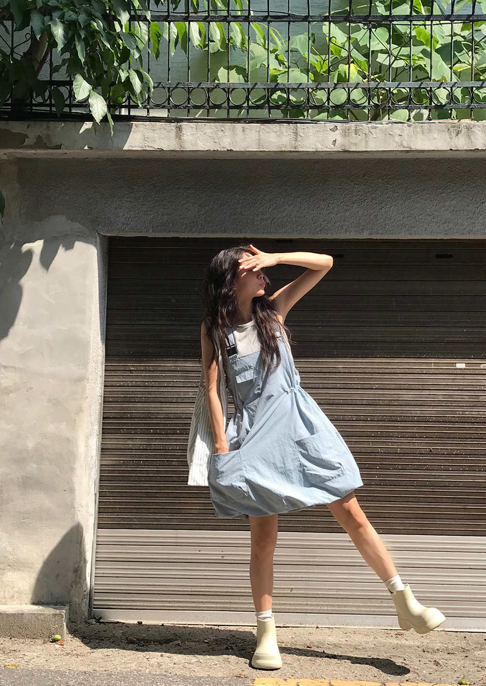 ロングワンピース 今季必須アイテム 韓国風 優しい印象 ミニ丈ジャンパースカート