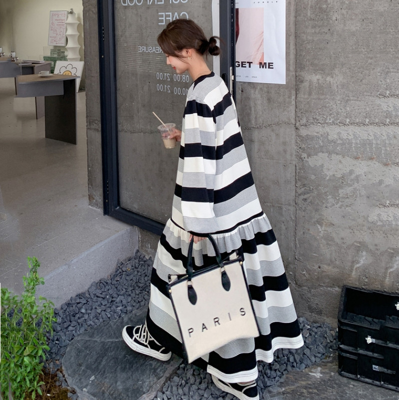 ロングワンピース ニット ふんわりボリューム ボーダーニットワンピース