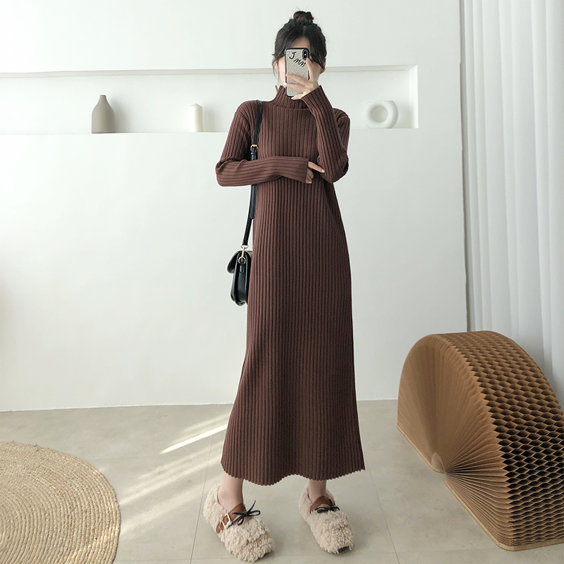 ロングワンピース タートルネック 縦畝編み高襟長袖ニットロングワンピース