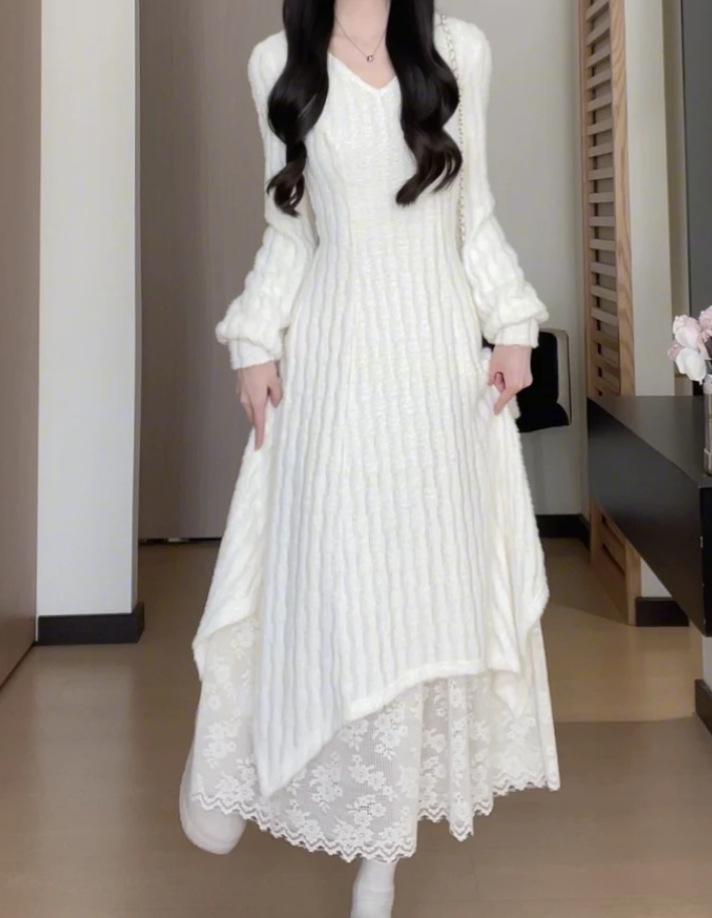 ロングワンピース レース裾切替えニットワンピース
