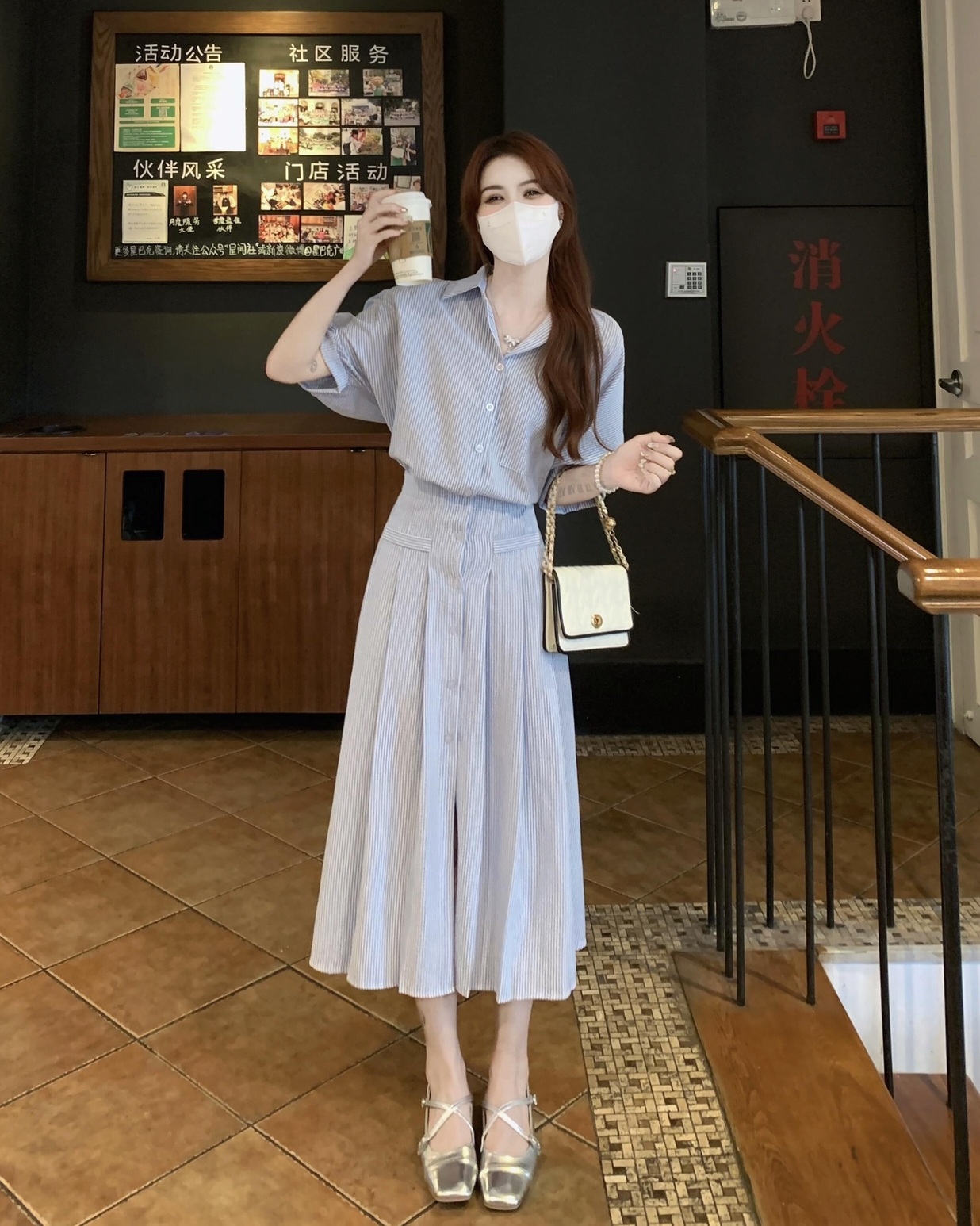 ロングワンピース シャツ 襟付き半袖プリーツスカート一体型ロングワンピース