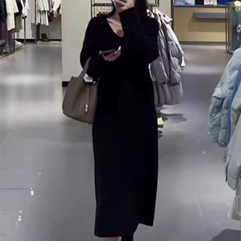 ロングワンピース ふんわり癒しの贅沢ニットワンピース