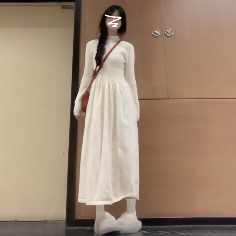 タートルネック ふわり優美タートルネックワンピース