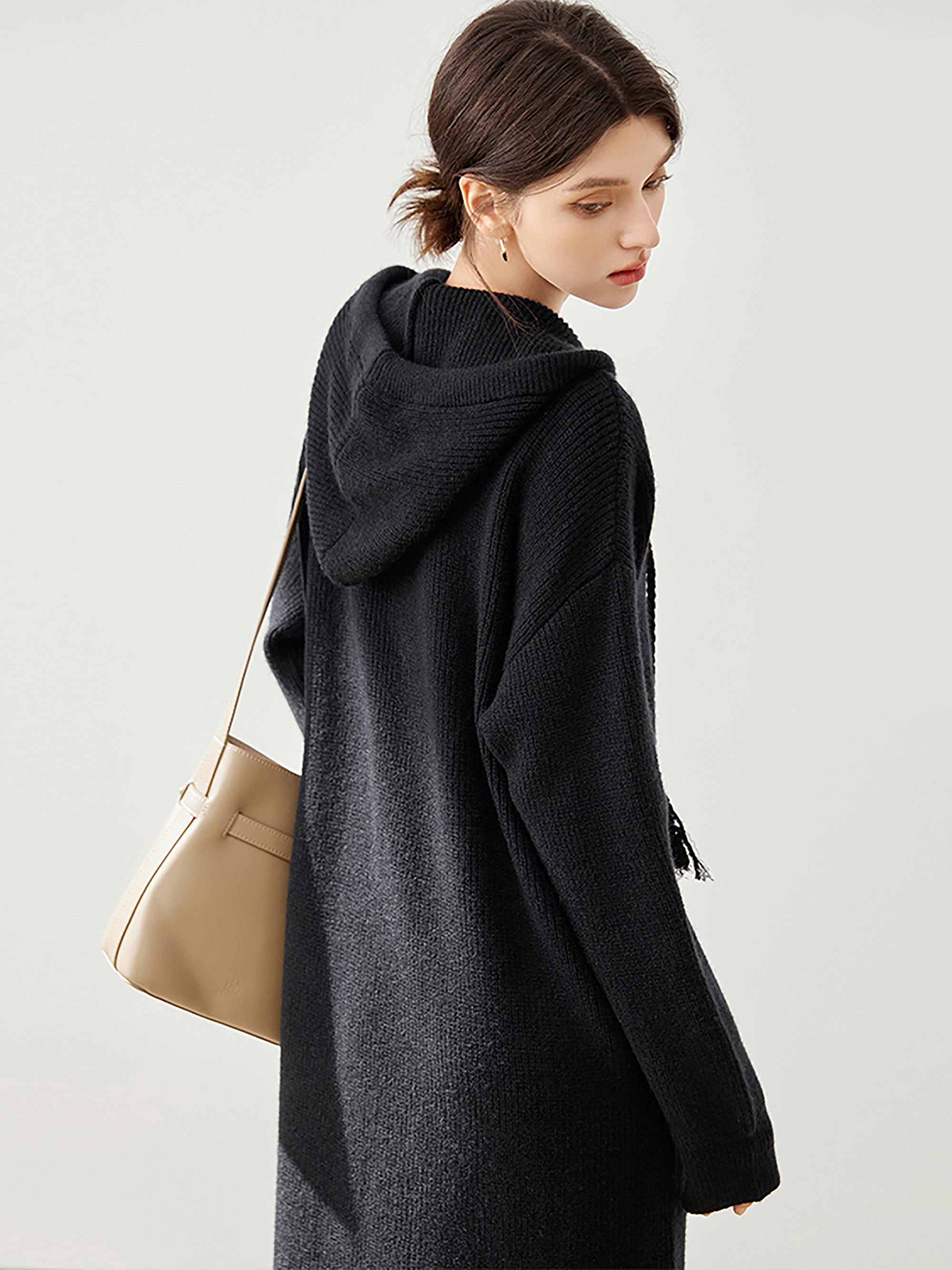ロングワンピース ニット フード付きリラックスニットワンピース