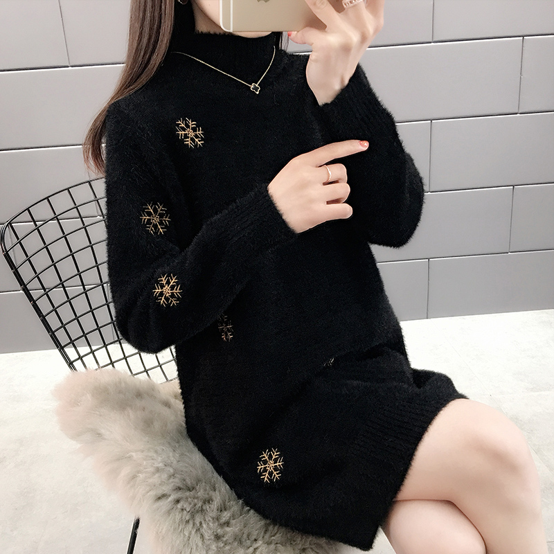 雪の結晶刺繍 ニット ふわもこロングワンピース
