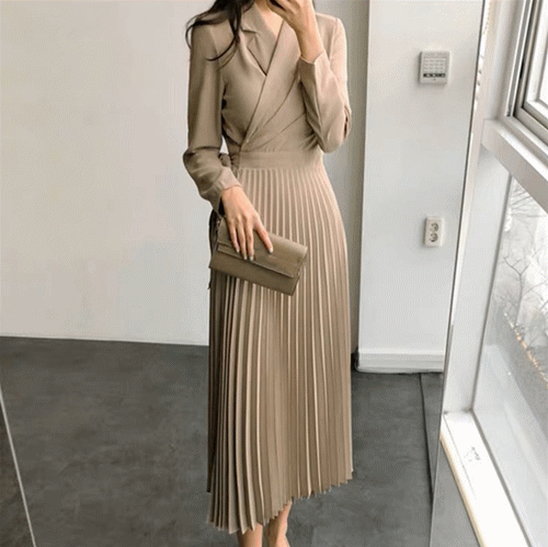 ロングワンピース 秋冬新作 長袖プリーツシャツワンピース 大人可愛いロング丈