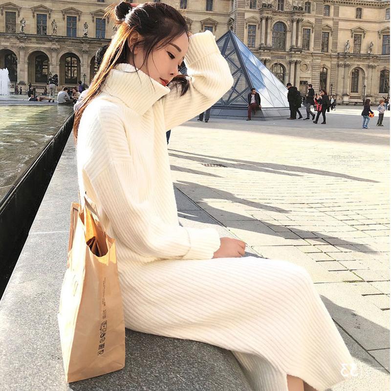 ロングワンピース タートルネック リブ編み首元ゆったりニットロングワンピース