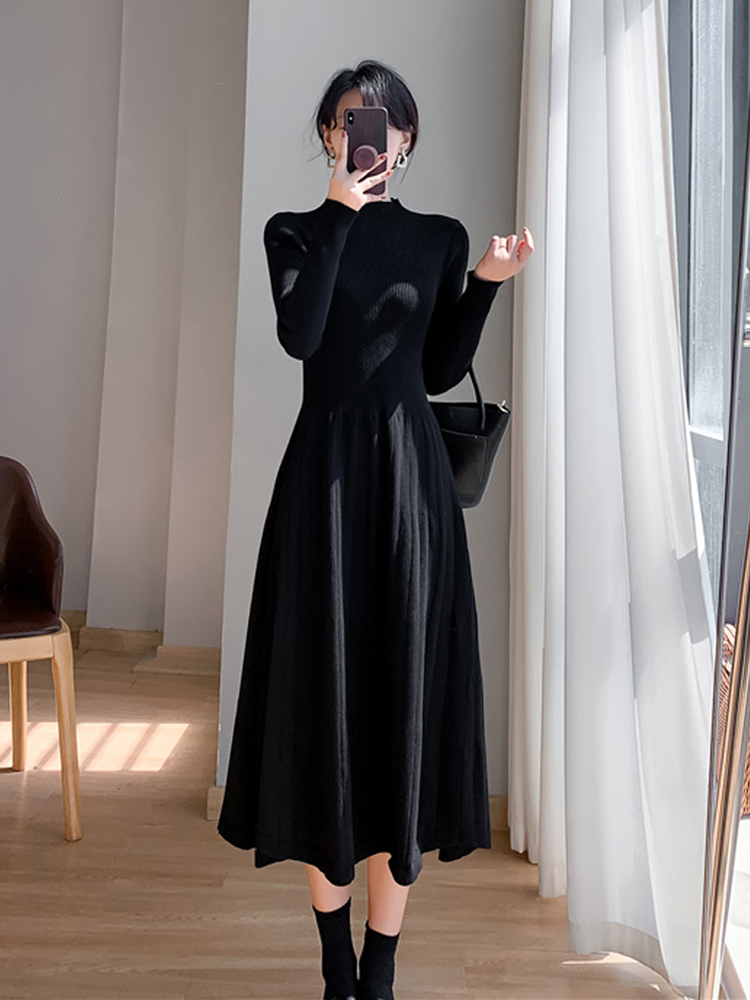 ロングワンピース ニット 上品シルエット リブ編みフレアワンピース