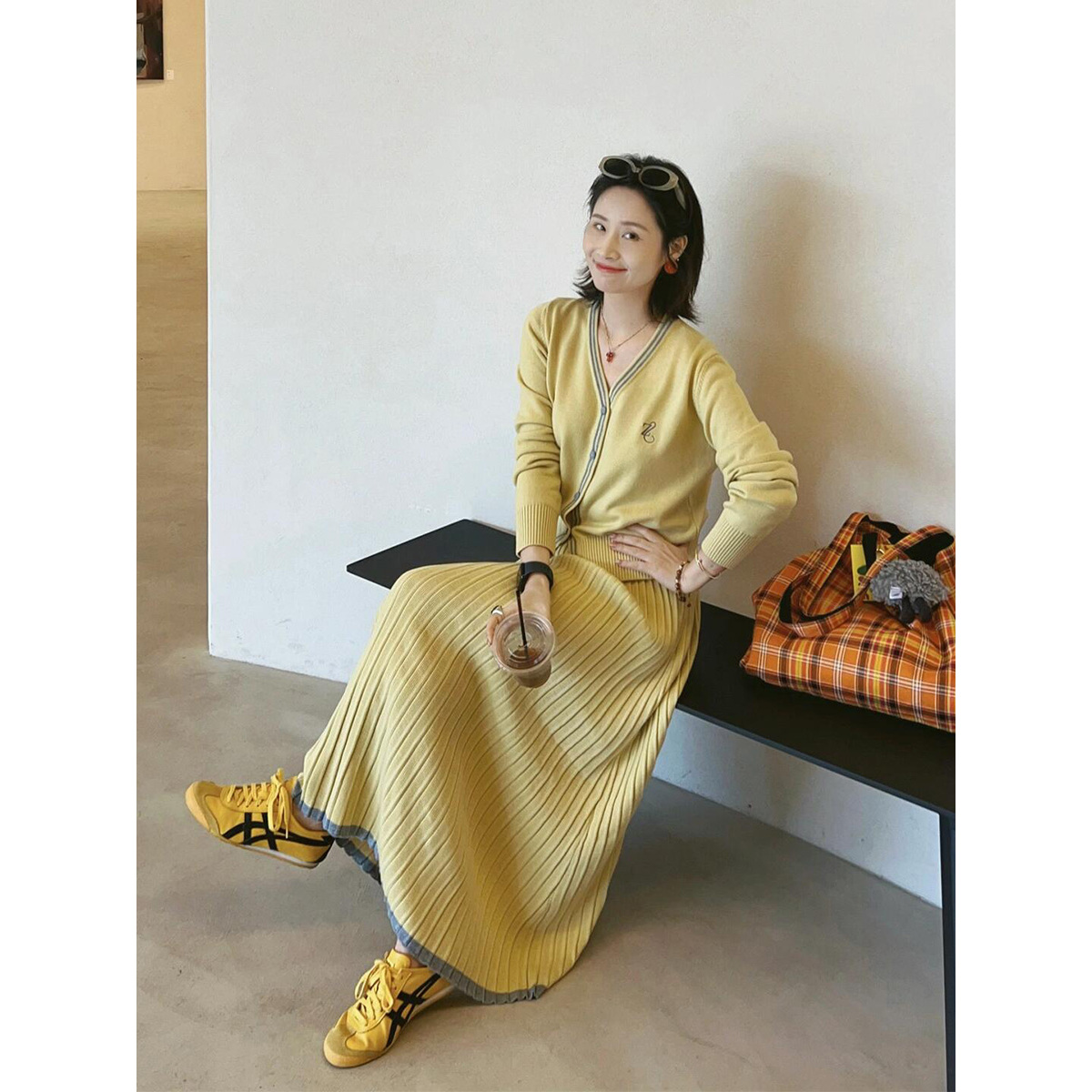 ロングワンピース ニット 優美プリーツニットロングワンピース
