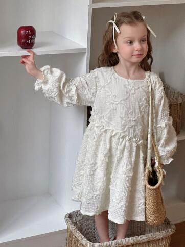 キッズ用白いレース長袖ロングワンピース女の子