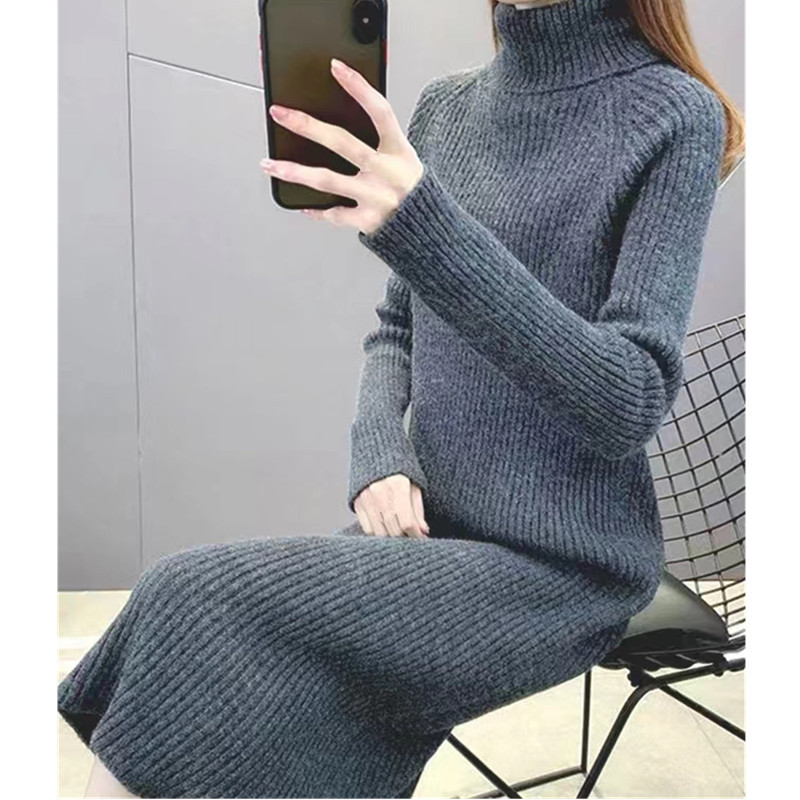 ロングワンピース タートルネックリブニットワンピース