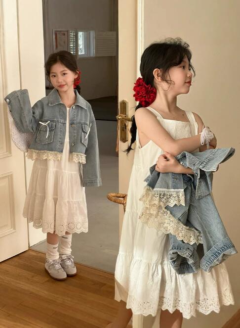 キッズ白レースロングワンピースとデニムジャケット2点セット