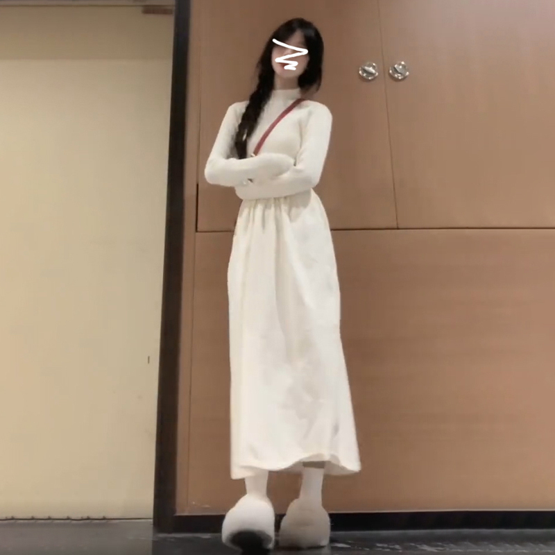 タートルネック ふわり優美タートルネックワンピース