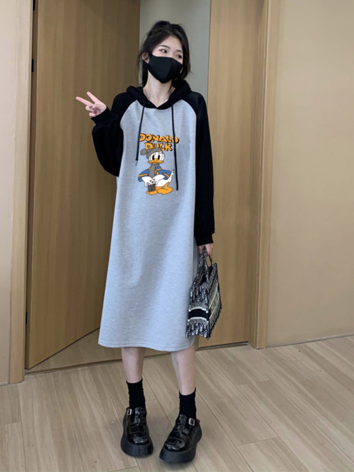 ロングワンピース スウェット ゆるキャラ切替フードロングワンピース
