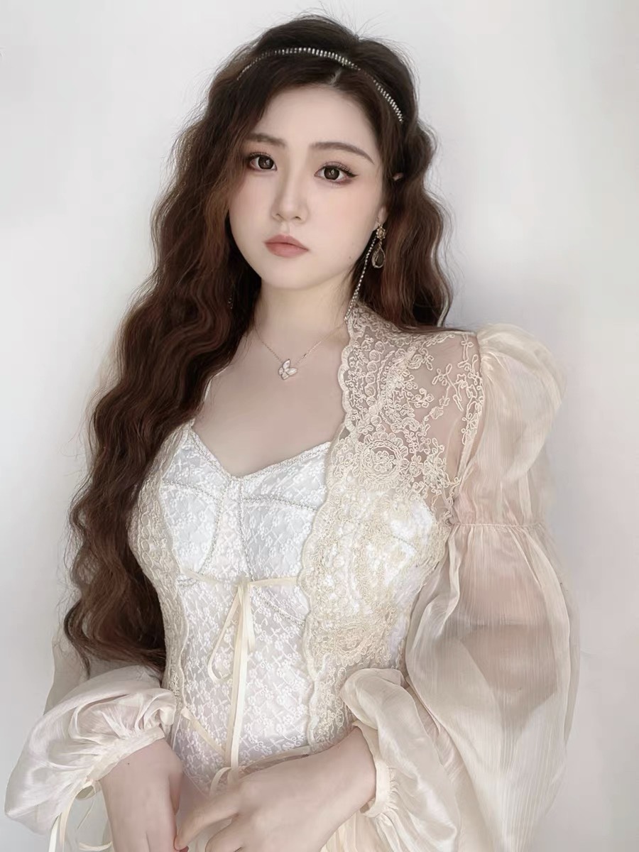 https://fulmo-img-server.com/lopina/c032cefa-1c7e-4d6b-9171-2ff2d8cede53.jpg