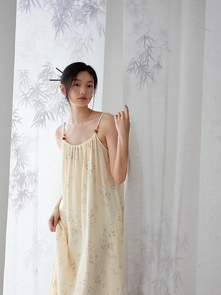ロングワンピース キャミ 小花柄ギャザー入り細紐キャミソールロングワンピース