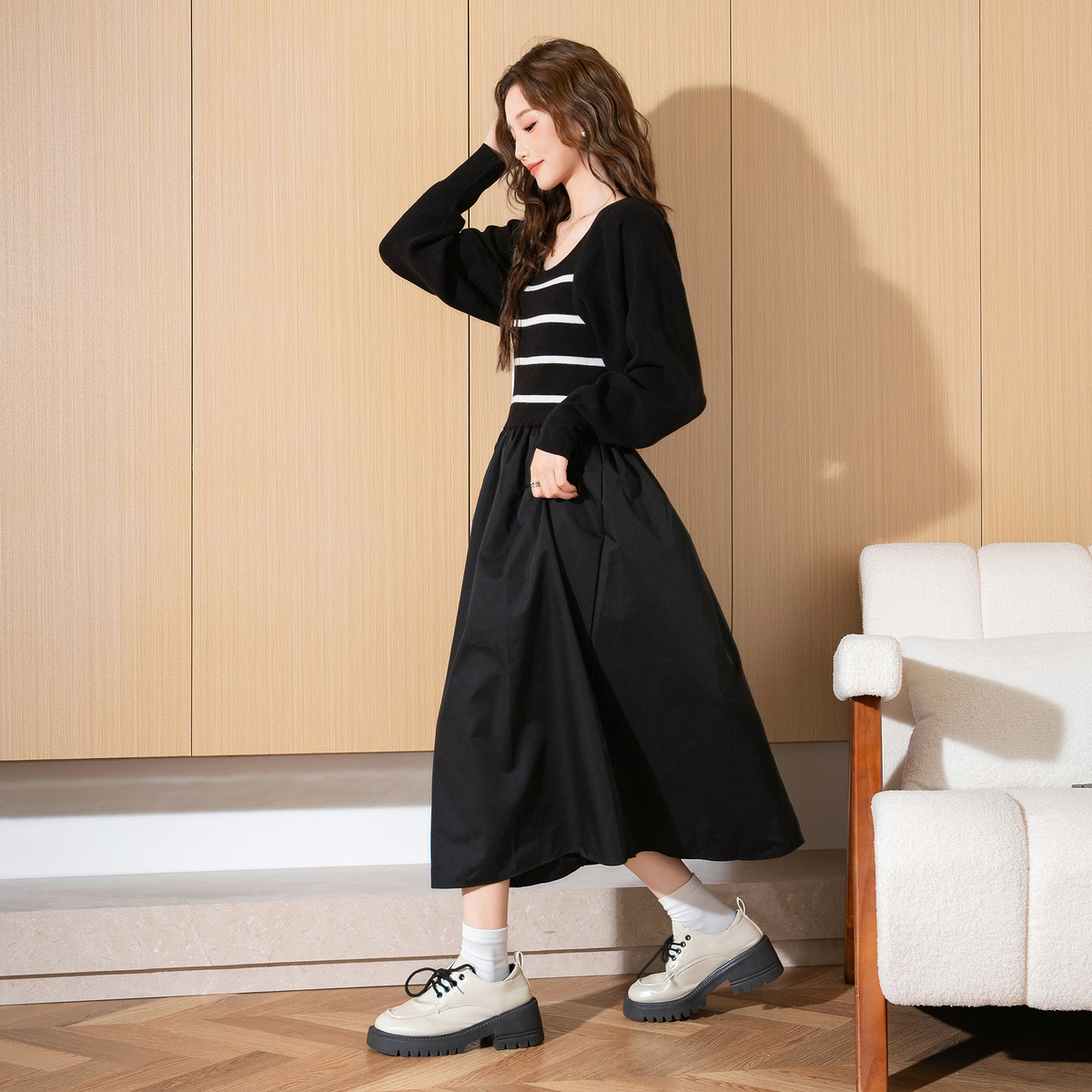 ロングワンピース ニット 縦縞模様のゆったりニットワンピース